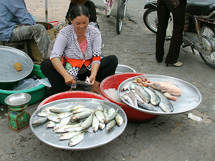 fish-street-vendor fish-street-vendor